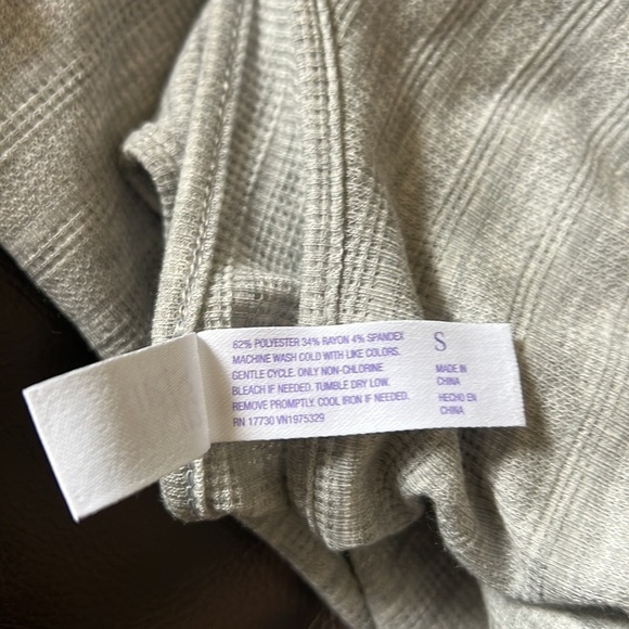 Stars Above Women's Gray Textured Knit Pajama Shorts 2pc Set-S - Picture 6 of 6